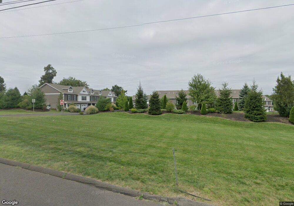 8 Edgewater Cir, Berlin, CT 06037 - photo 1