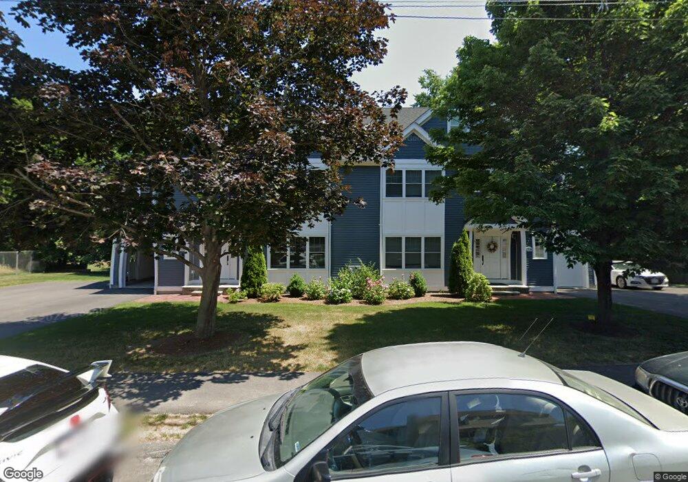 21 Pleasant St unit 21, Wellesley, MA 02482 - photo 1