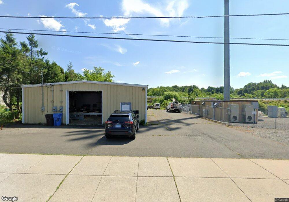 179 Coccomo Cir, New Britain, CT 06051 - photo 1