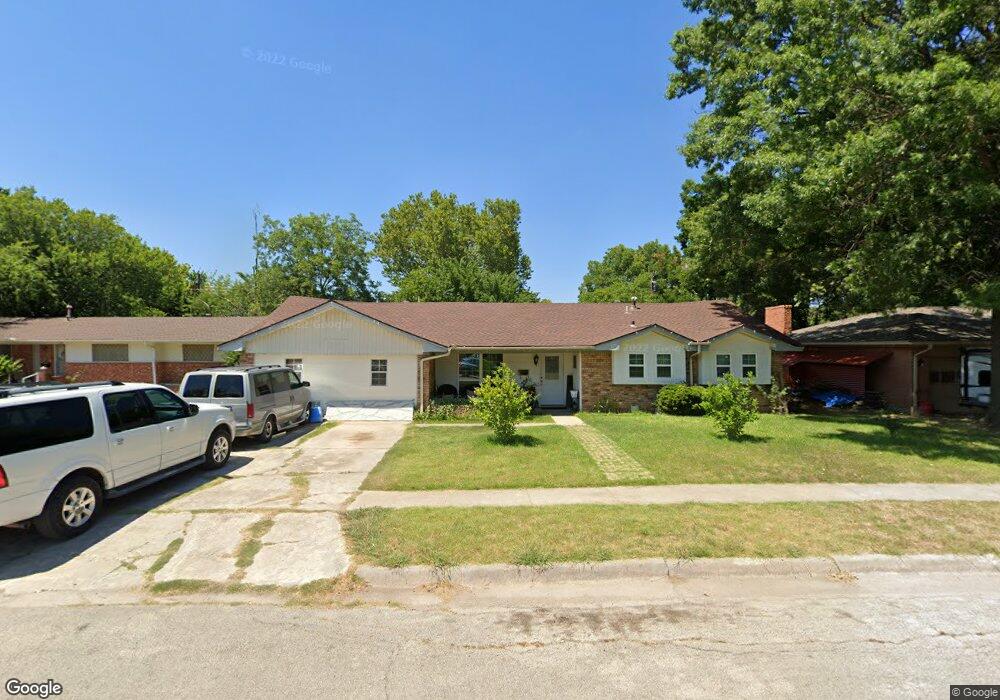 1703 Morningside Dr, Gainesville, TX 76240 - photo 1