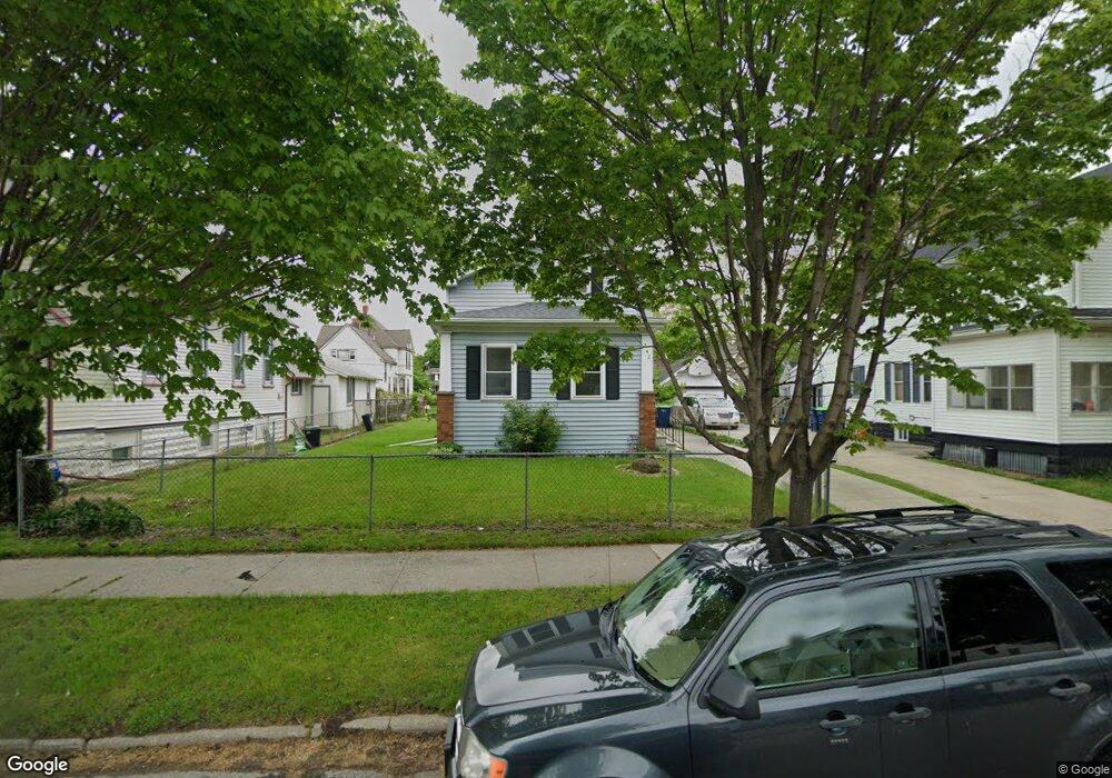 242 N Monroe St, Bay City, MI 48708 - photo 1