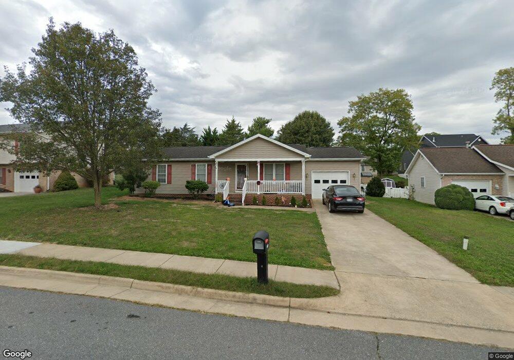 1748 Parklawn Dr, Harrisonburg, VA 22801 - photo 1