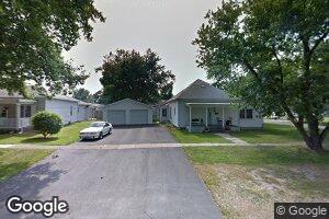 129 N Shelby St, Moweaqua, IL 62550