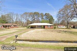 328 E Missouri Ave, Crenshaw, MS 38621