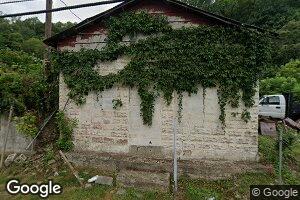 696 Greenville Rd, Man, WV 25635