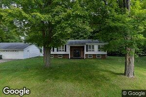 402 W 2nd St, Caspian, MI 49915