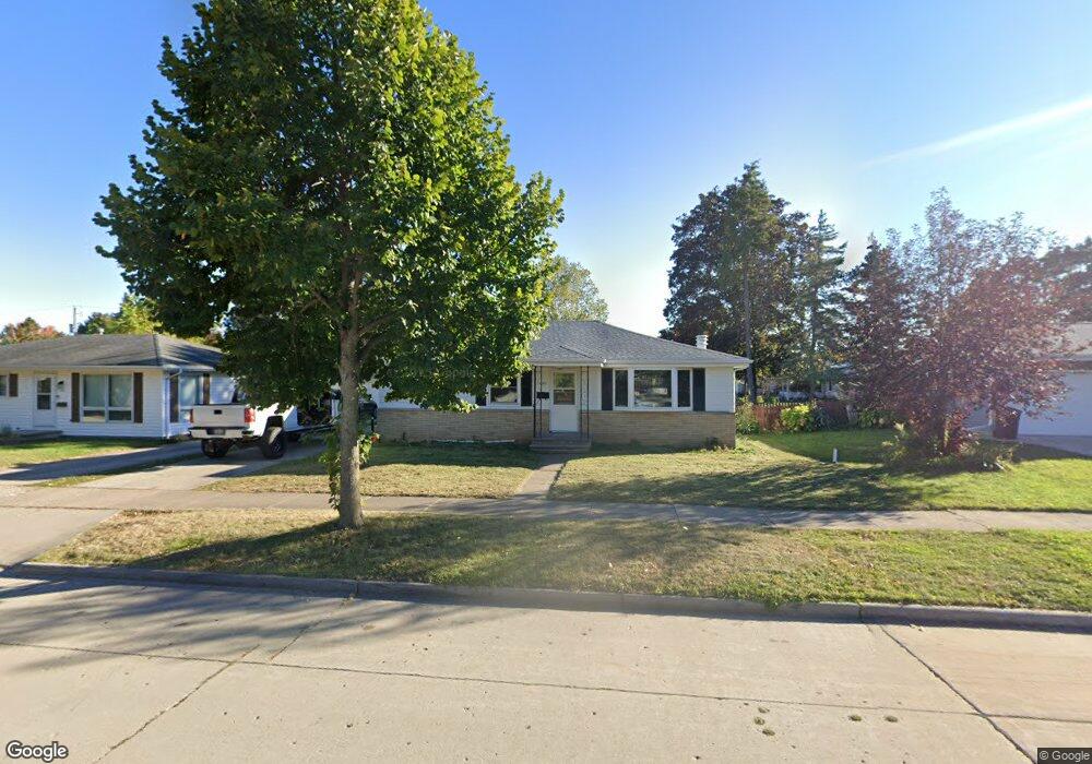1225 W Hawes Ave, Appleton, WI 54914 - photo 1