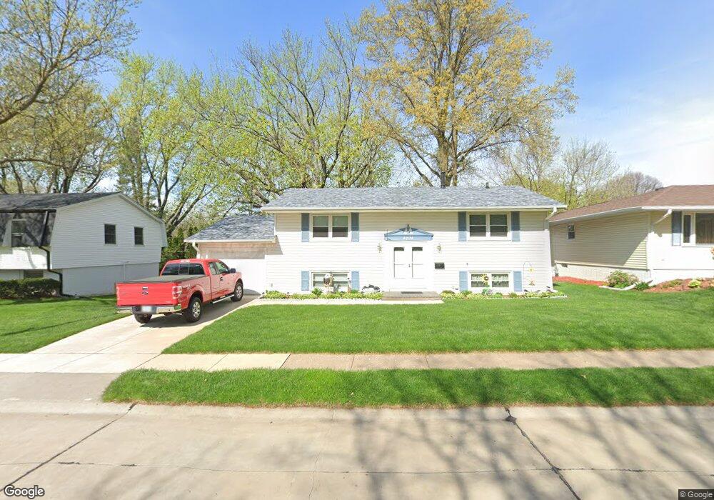 4204 Lillie Ave, Davenport, IA 52806 - photo 1