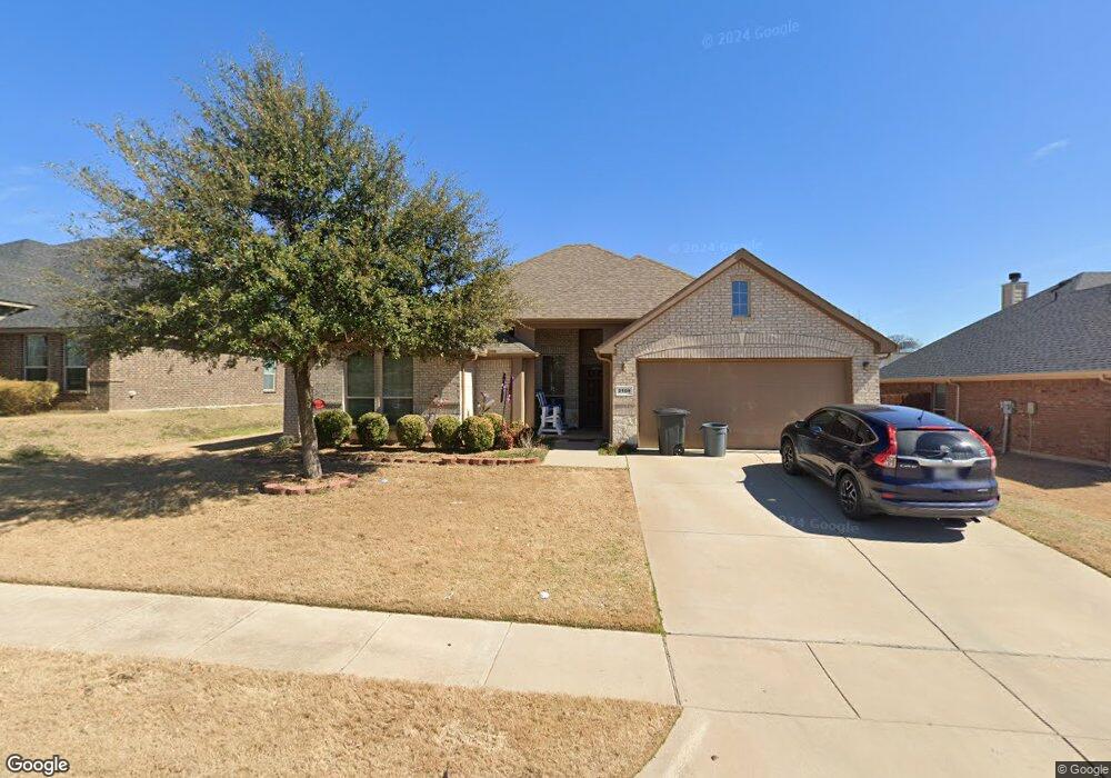 2109 Caroline Dr, Weatherford, TX 76087 - photo 1