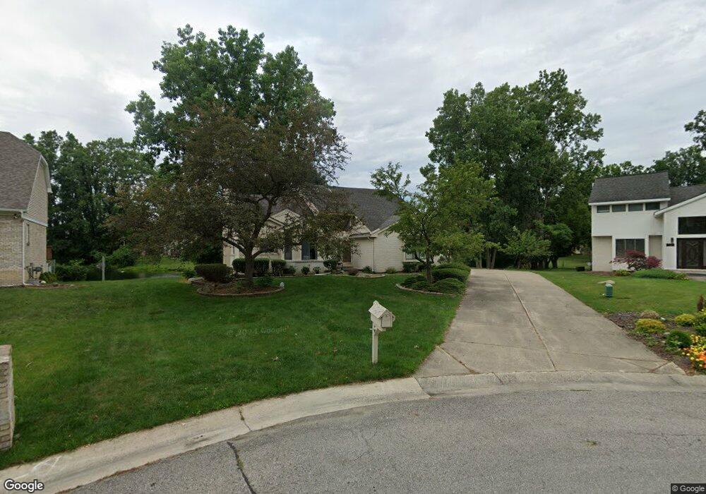 5108 Woodrun Ct, West Bloomfield, MI 48323 - photo 1