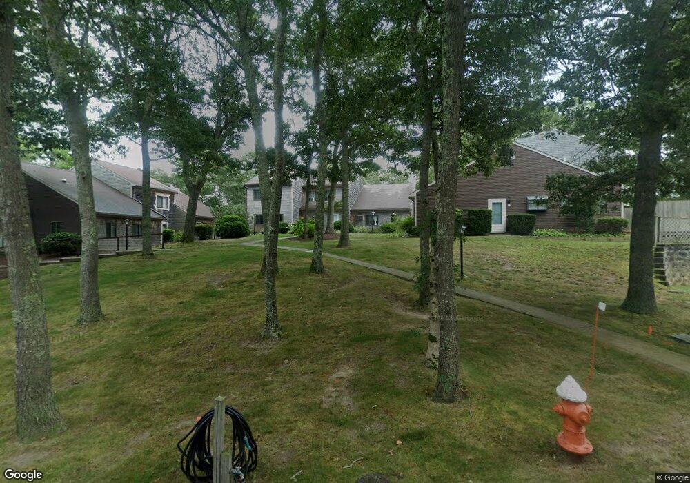 4 Round House Rd unit 4, Buzzards Bay, MA 02532 - photo 1