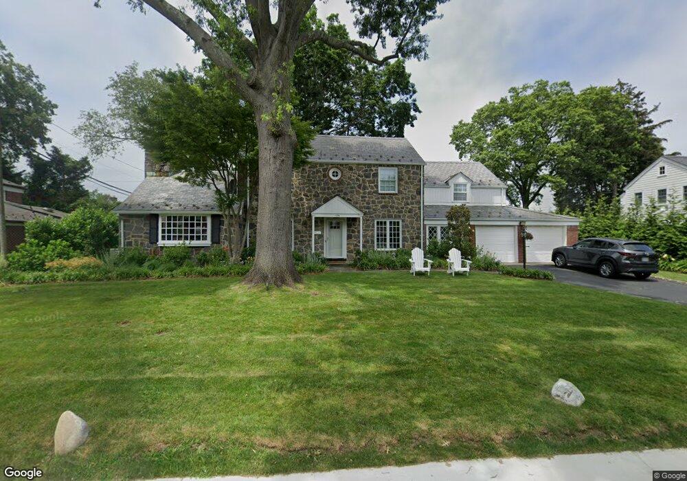 159 Kensett Rd, Manhasset, NY 11030 - photo 1