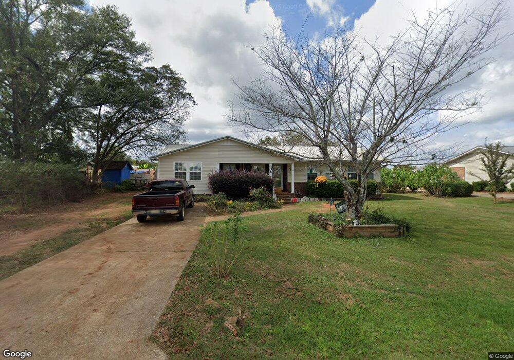 404 Newberry Dr, Weaver, AL 36277 - photo 1