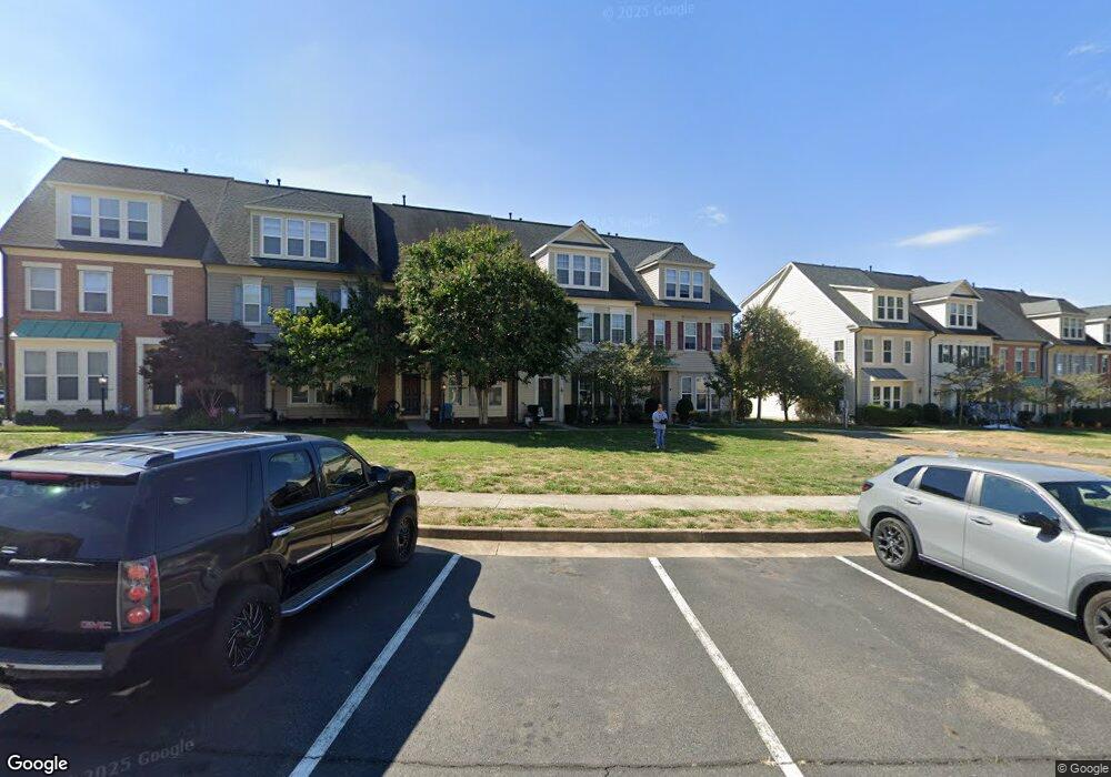 9102 Ribbon Falls Loop, Bristow, VA 20136 - photo 1