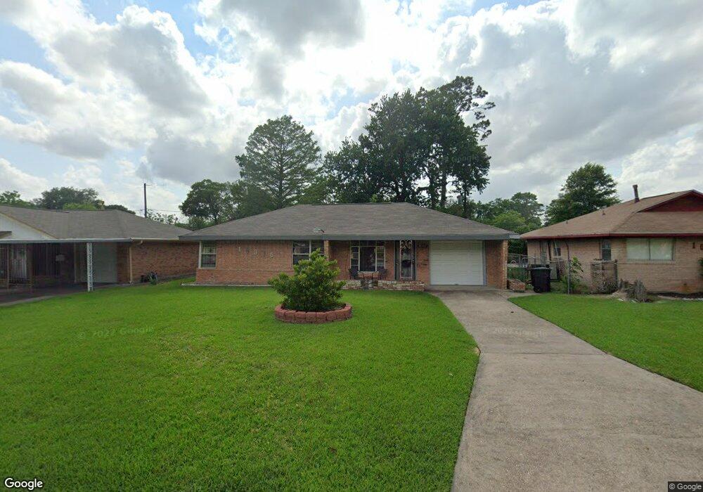 10315 Hollyglen Dr, Houston, TX 77016 - photo 1