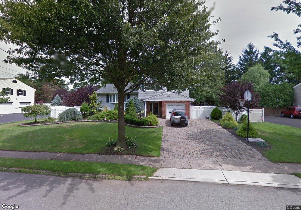 571 Beech Ln, Paramus, NJ 07652 - photo 1