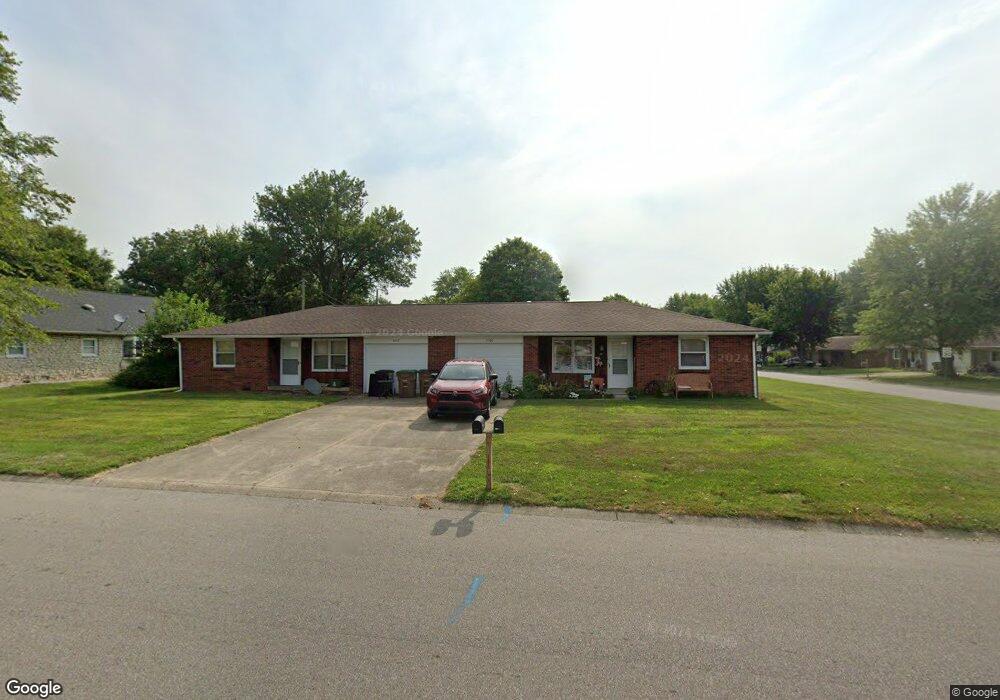 3105 Flintwood Dr, Columbus, IN 47203 - photo 1