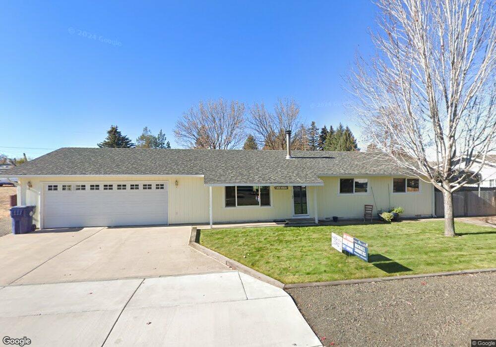 1811 SW 15th St, Redmond, OR 97756 - photo 1