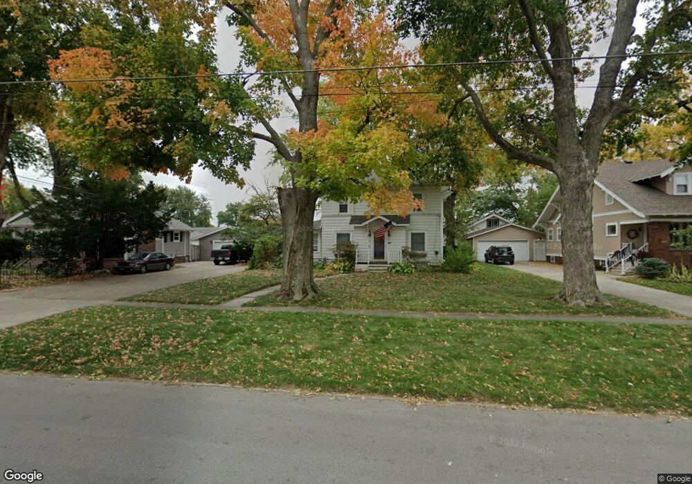 619 S 6th Ave W, Newton, IA 50208 - photo 1