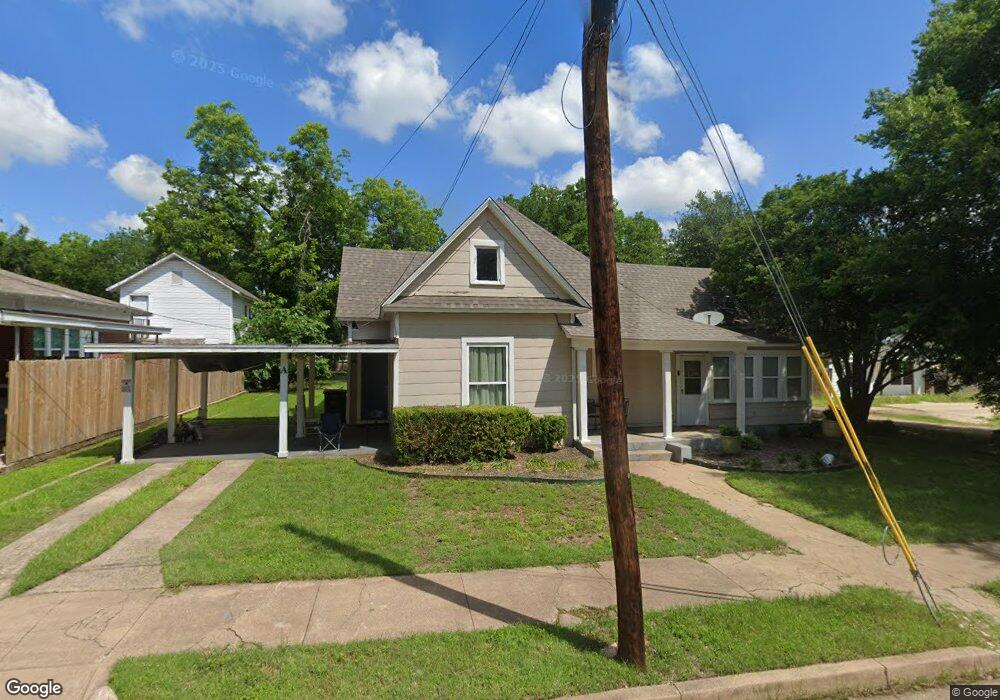 404 College St unit B, Cleburne, TX 76033 - photo 1