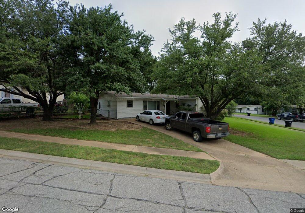 1701 Meadowlark Ln, Denison, TX 75020 - photo 1