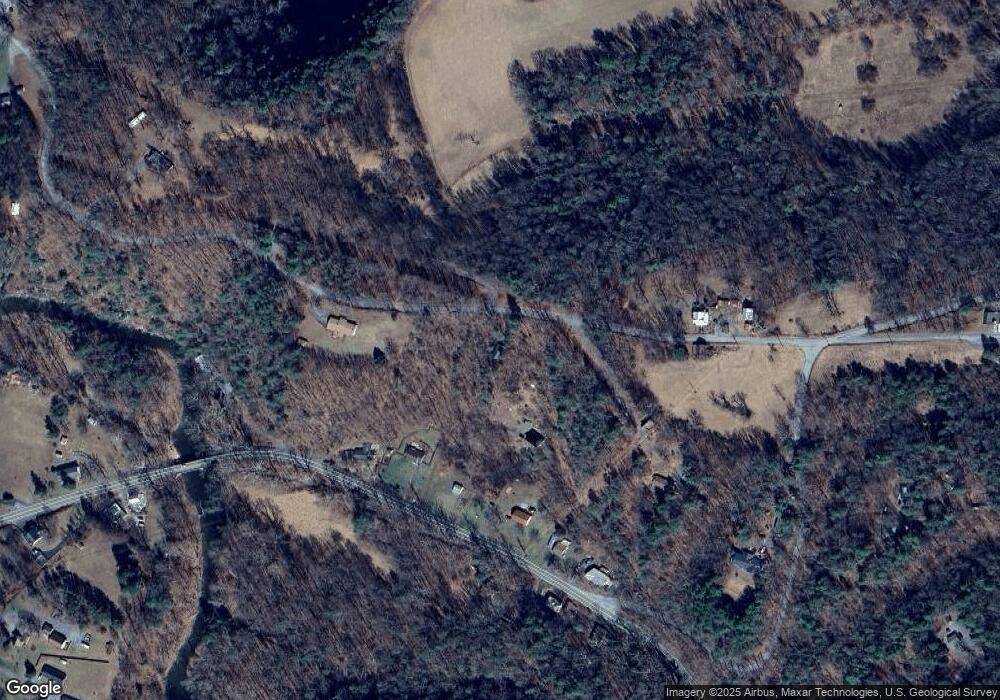 1915 Burnt Mill Rd, Berkeley Springs, WV 25411 - photo 1