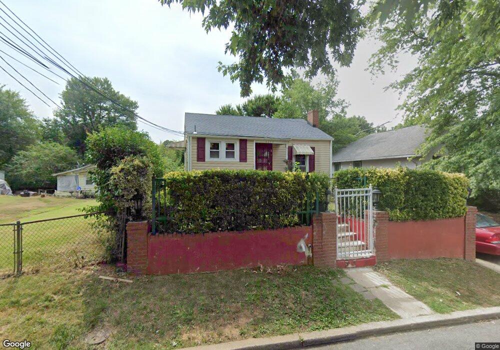 6215 57th Ave, Riverdale, MD 20737 - photo 1