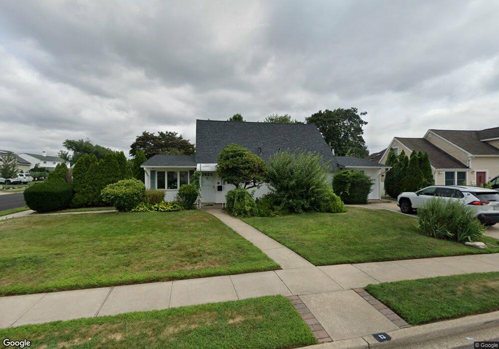 13 Abbey Ln, Levittown, NY 11756 - photo 1