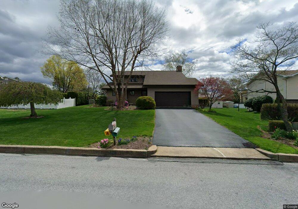 1102 Showers Ln, Reading, PA 19605 - photo 1