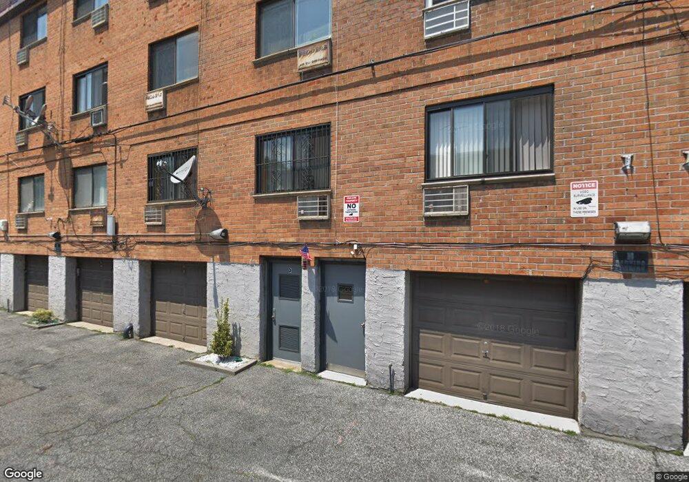 7439 Calamus Cir unit 35, Elmhurst, NY 11373 - photo 1