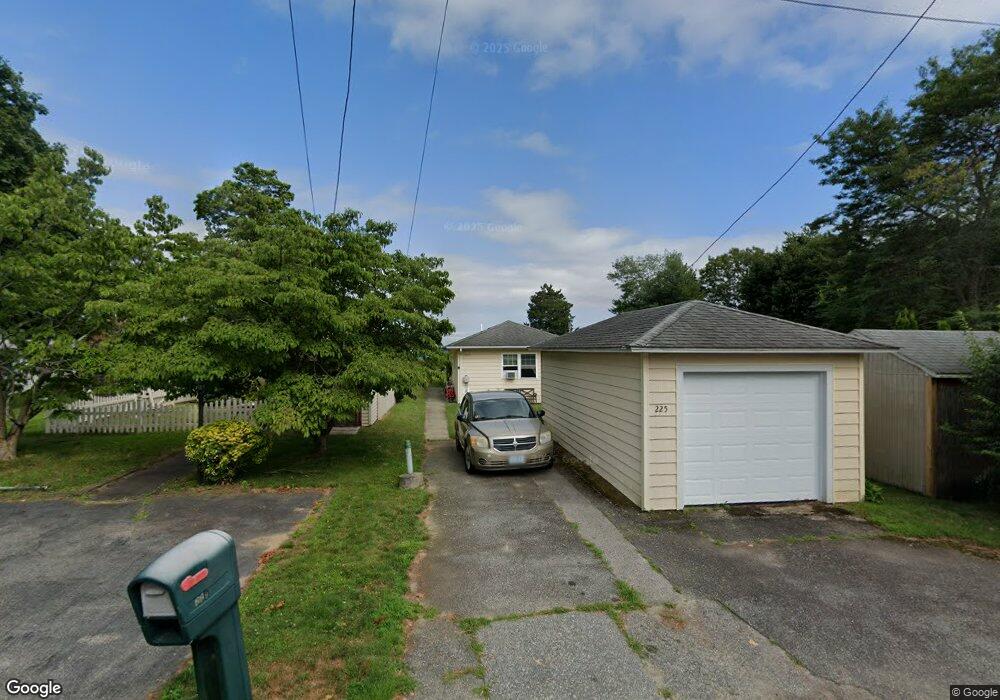 225 Namquid Dr, Warwick, RI 02888 - photo 1