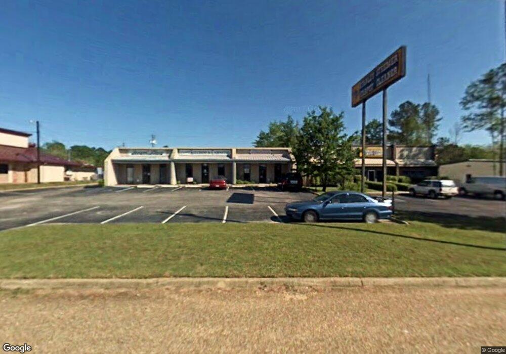 1910 Ross Clark Cir, Dothan, AL 36301 - photo 1