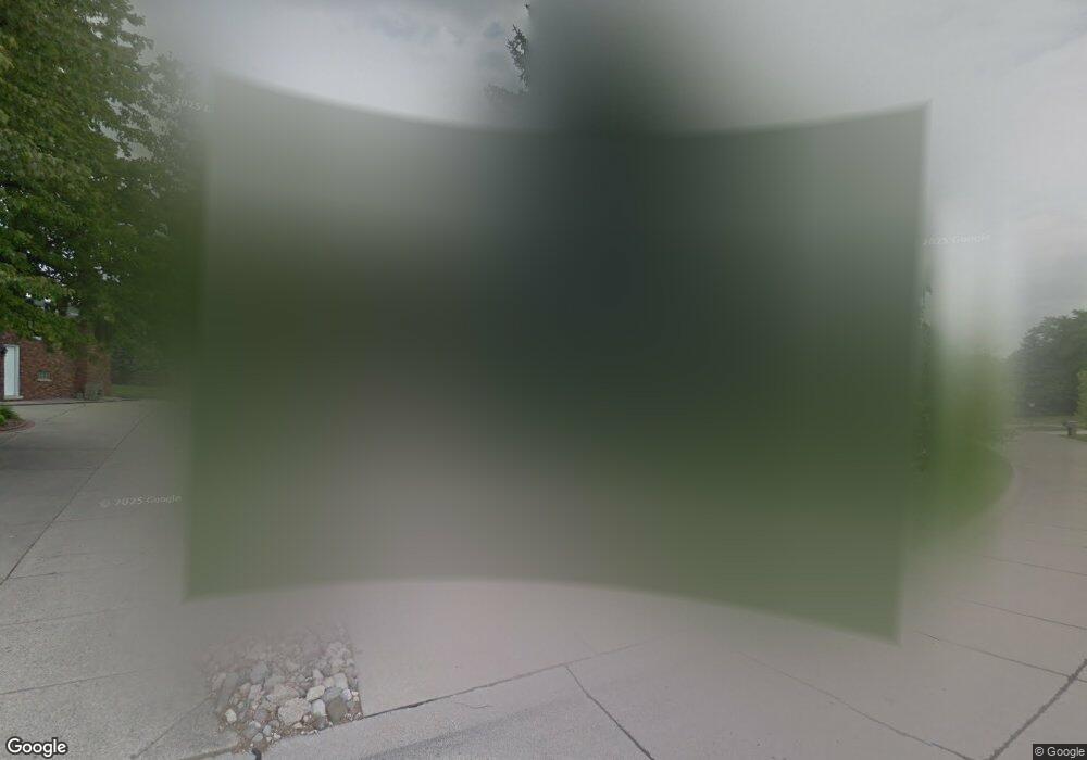 2414 Claymont Dr, Troy, MI 48098 - photo 1