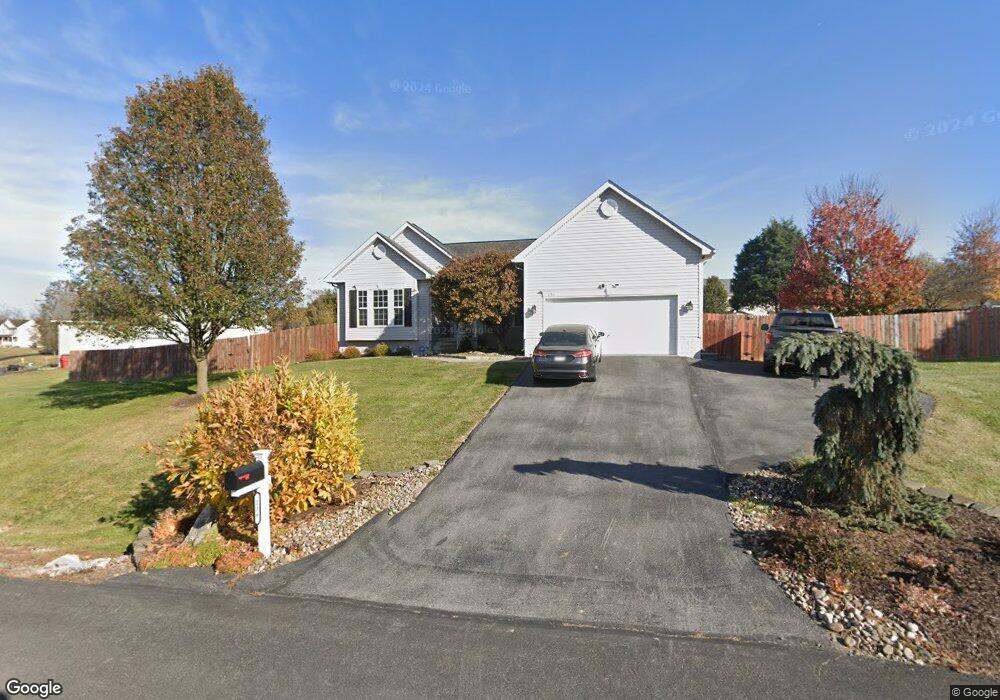 136 Stratus Dr, Kearneysville, WV 25430 - photo 1