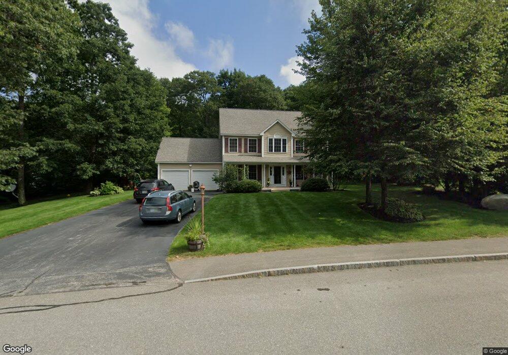 513 Ashley Dr, Pembroke, NH 03275 - photo 1