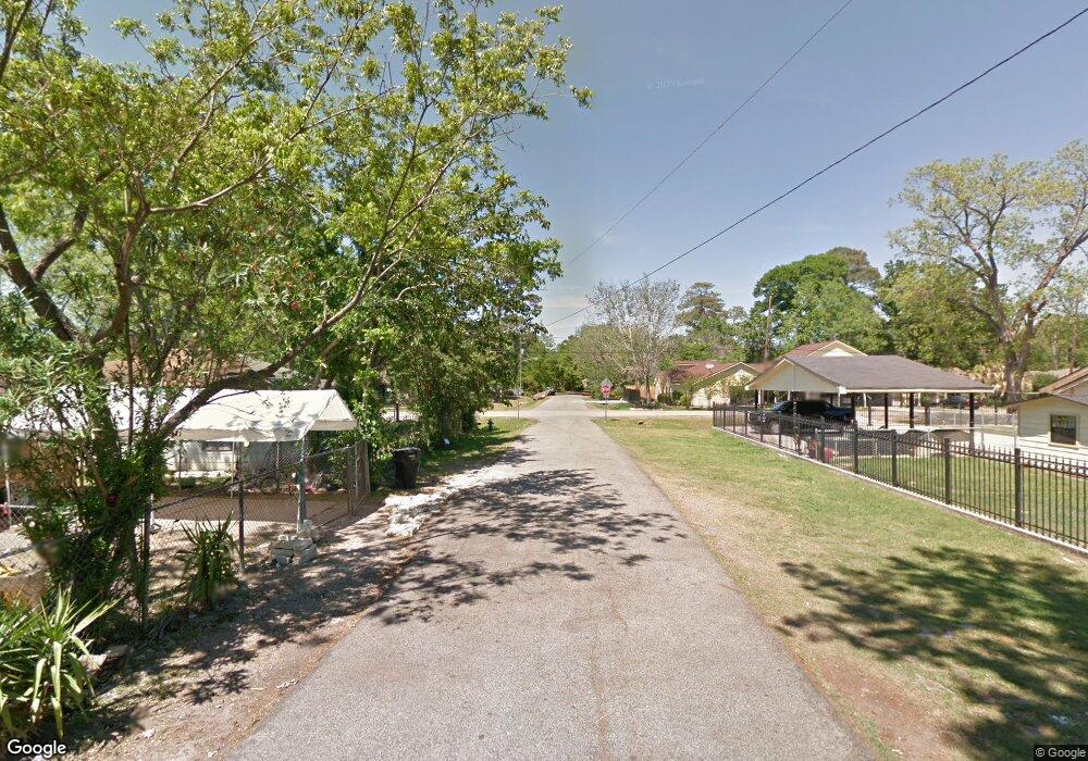 5220 Amber Sunrise Dr, Houston, TX 77018 - photo 1