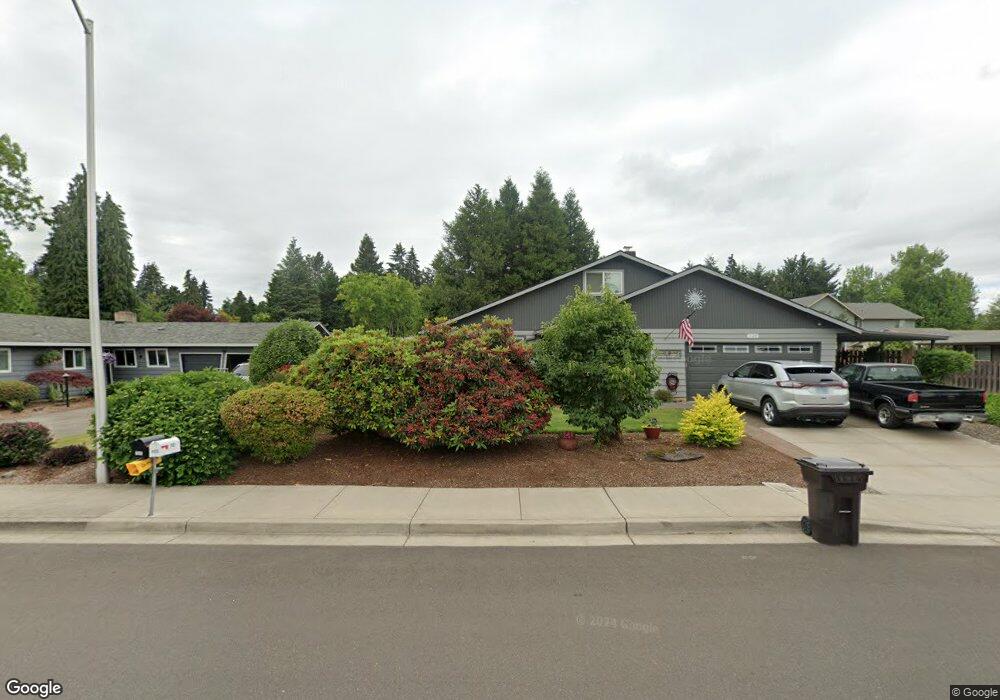 1129 N Maple St, Canby, OR 97013 - photo 1
