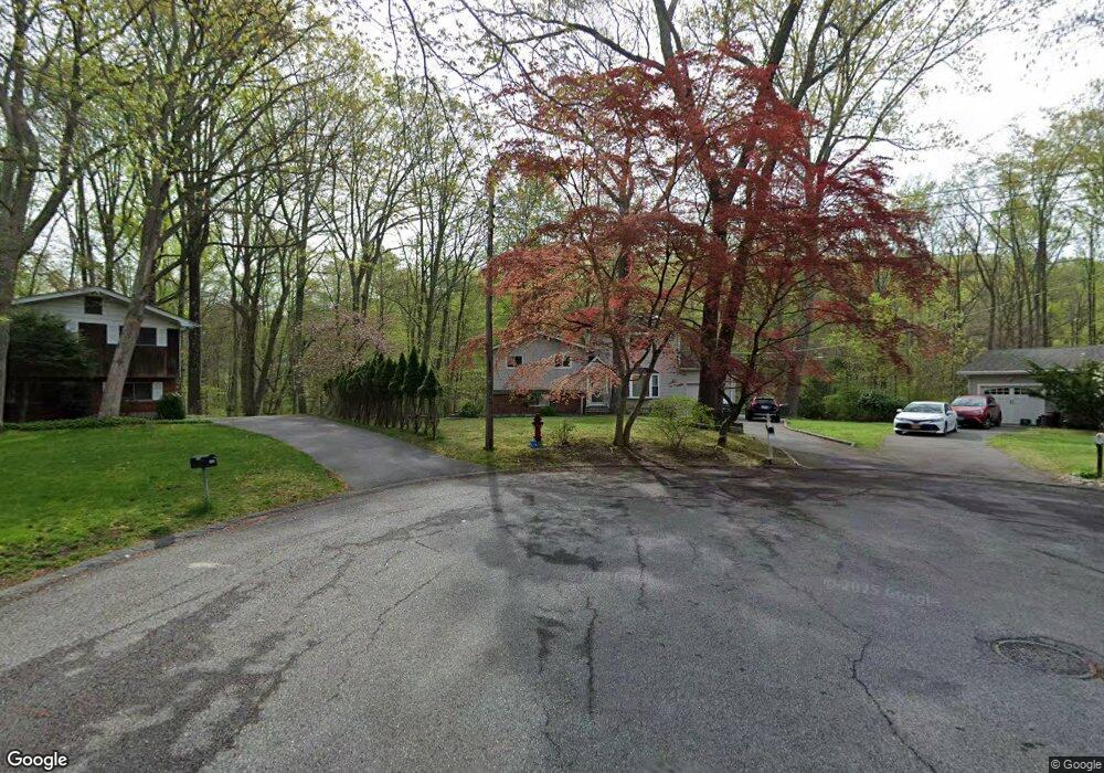 392 Saber Ct, Yorktown Heights, NY 10598 - photo 1