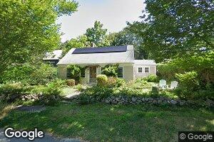 31 Buzzards Bay Ave, Woods Hole, MA 02543