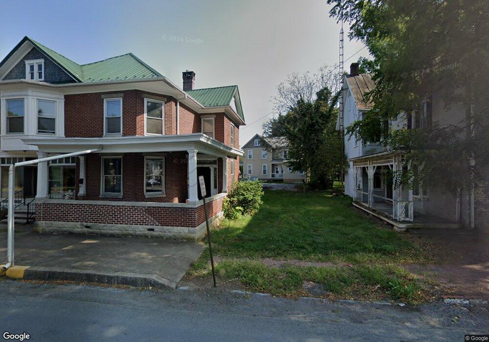 32 Oregon St, Mercersburg, PA 17236 - photo 1