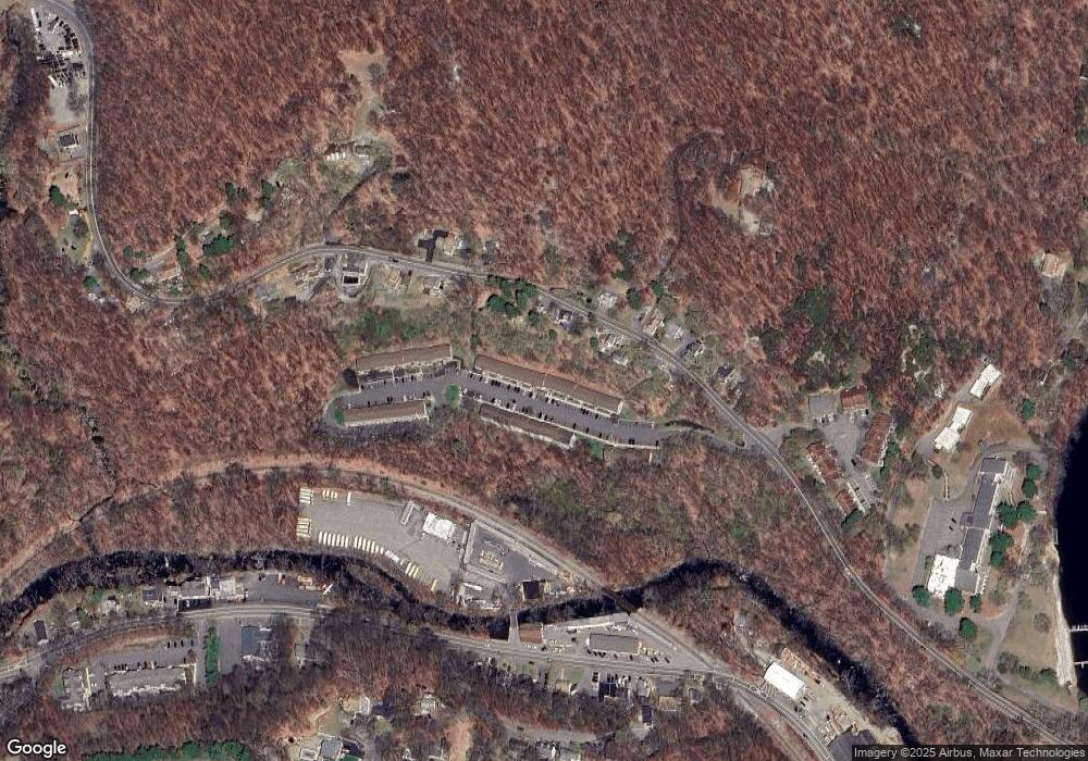 96 Treetop Ct, Bloomingdale, NJ 07403 - photo 1