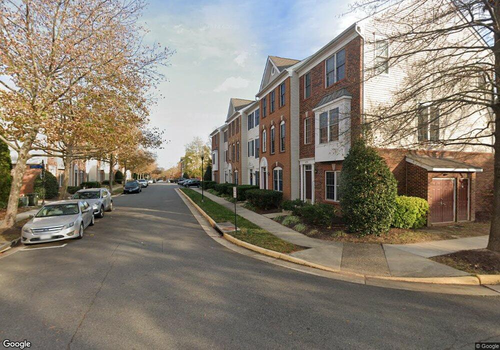 42793 Smallwood Terrace unit 8A, Chantilly, VA 20152 - photo 1