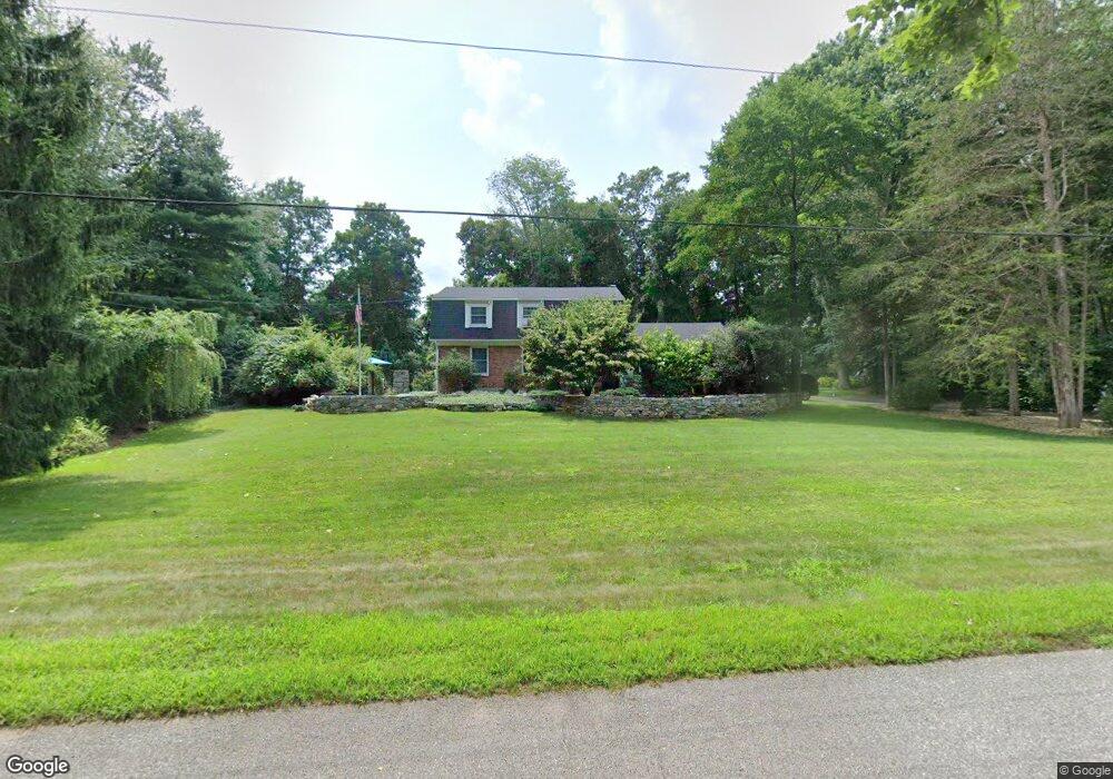 27 Southgate Cir, North Franklin, CT 06254 - photo 1