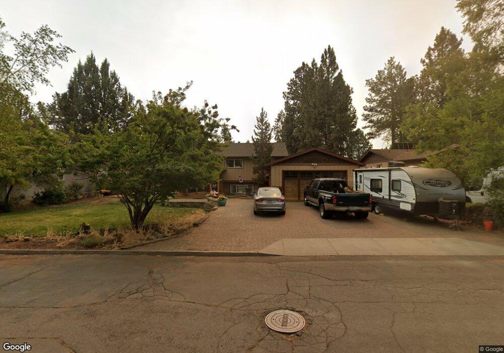 1571 SE Virginia Rd, Bend, OR 97702 - photo 1