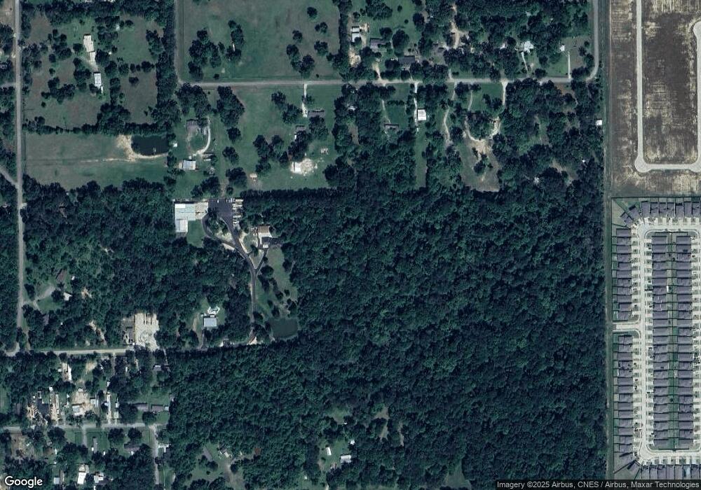 21681 White Oak Dr, Conroe, TX 77306 - photo 1