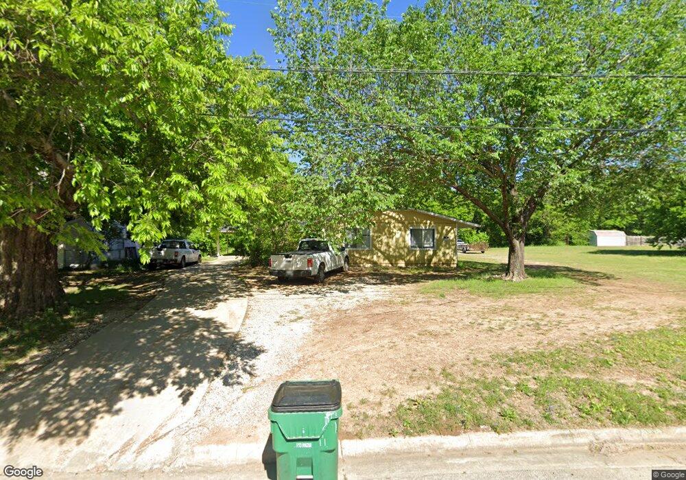 1420 Rice Ave, Gainesville, TX 76240 - photo 1