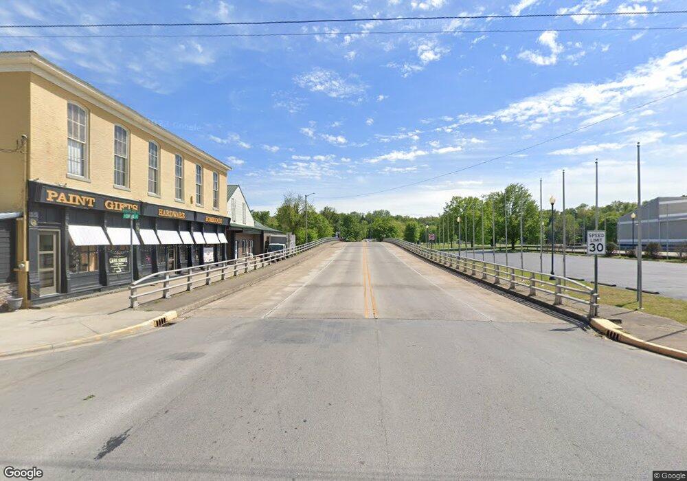 10 W Poplar St, Corydon, IN 47112 - photo 1