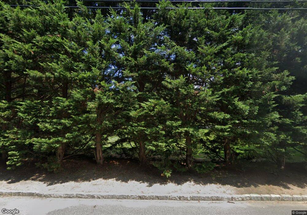 164 Sands Point Rd, Sands Point, NY 11050 - photo 1