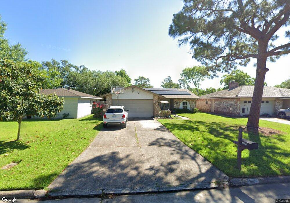 16715 Tibet Rd, Friendswood, TX 77546 - photo 1