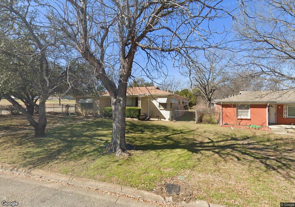 876 Sandell Dr, Fort Worth, TX 76108 - photo 1